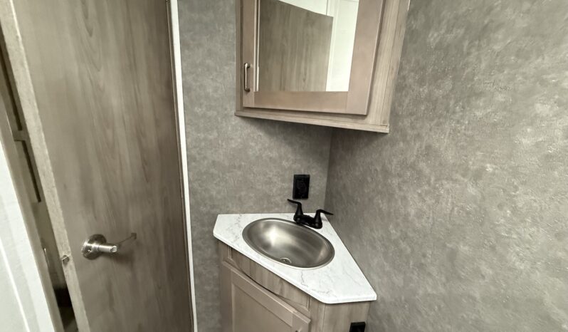 2025 Conquest W6220LE full