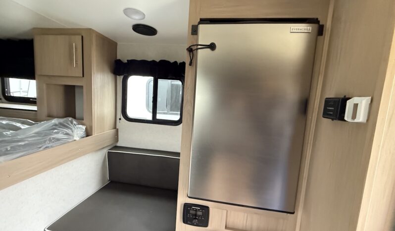 2025 Travel Lite RV 775U full