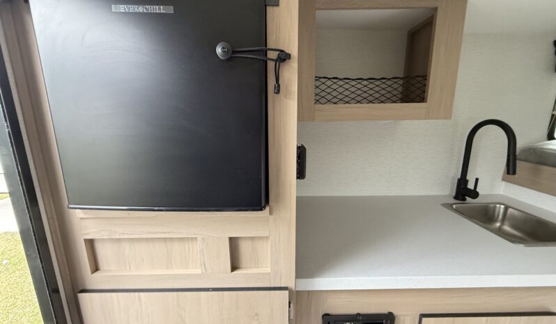 2025 Travel Lite RV 365U-XS full