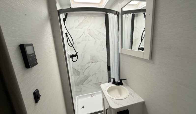 2025 Conquest 6237LE full