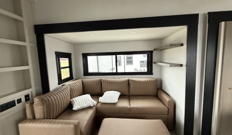 2025 Salem Hemisphere 38VERANDA full