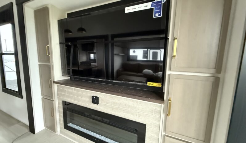 2025 Salem Hemisphere 38VERANDA full