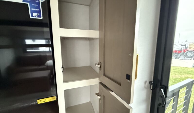 2025 Salem Hemisphere 38VERANDA full