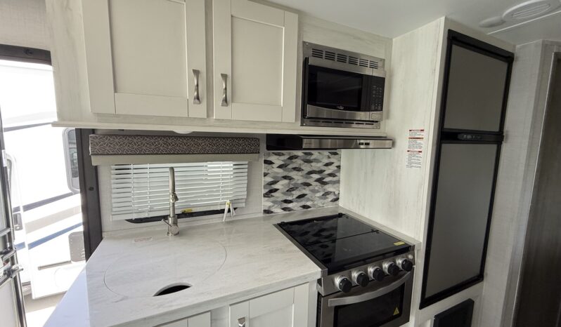 2024 BT Cruiser 5245B full