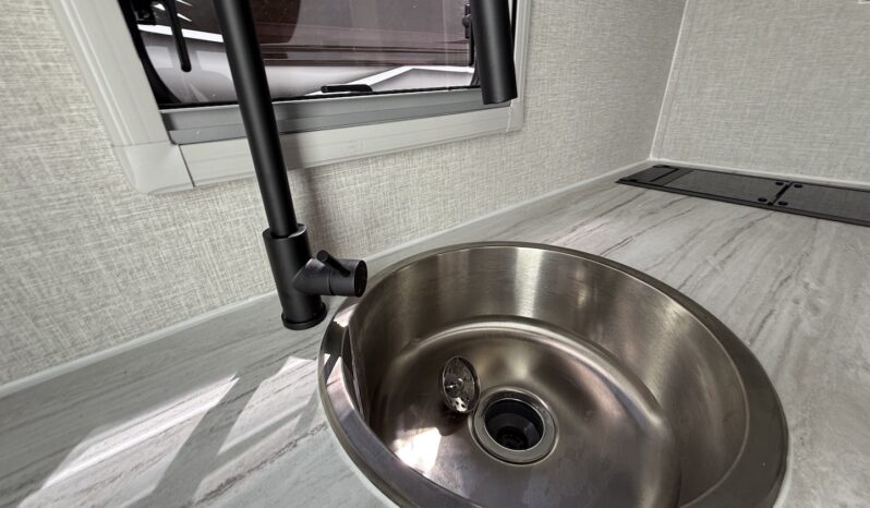 2026 Lance Squire SQ805 full