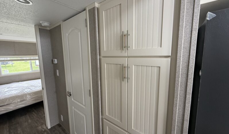 2025 Summit 40CKCL full