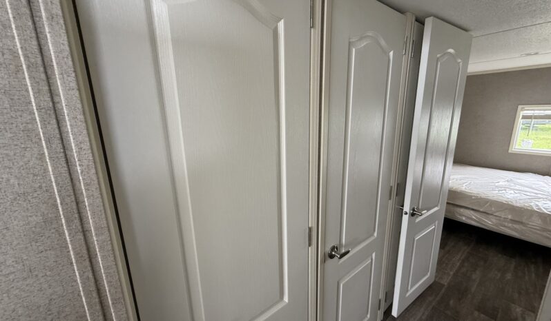 2025 Summit 40CKCL full