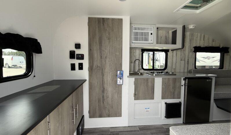 2025 Travel Lite Rove Lite 14FDC full