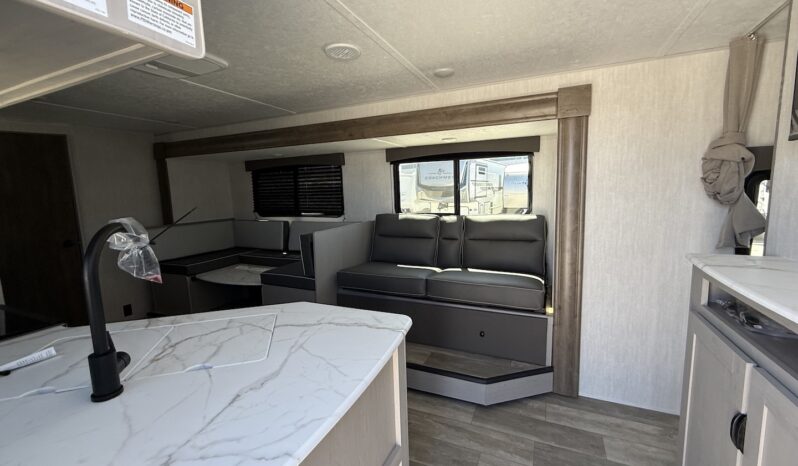 2025 Viking 262DBS full