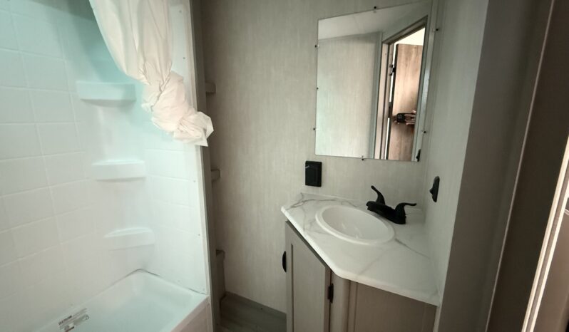 2025 Viking 262DBS full