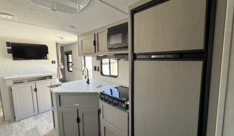 2025 Viking 262DBS full