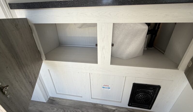 2025 Travel Lite Rove XL 17DB full