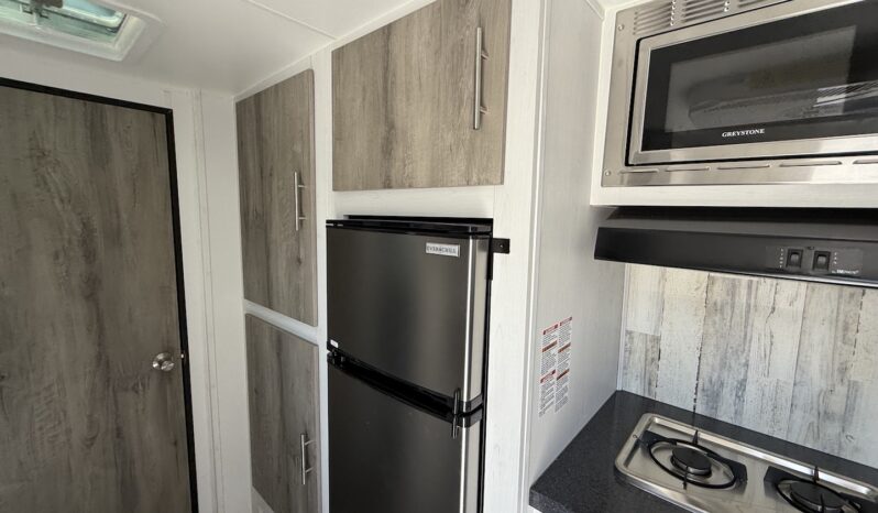 2025 Travel Lite Rove XL 17DB full