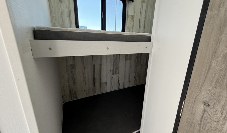 2025 Travel Lite Rove XL 17DB full