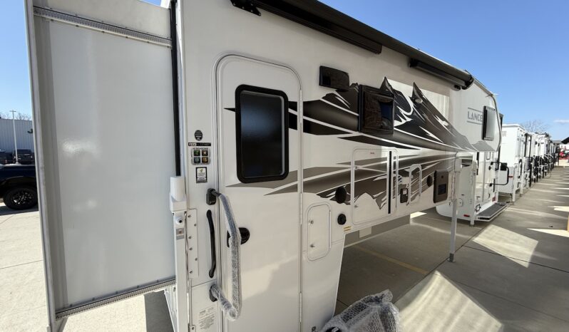 2026 Lance 1172 full