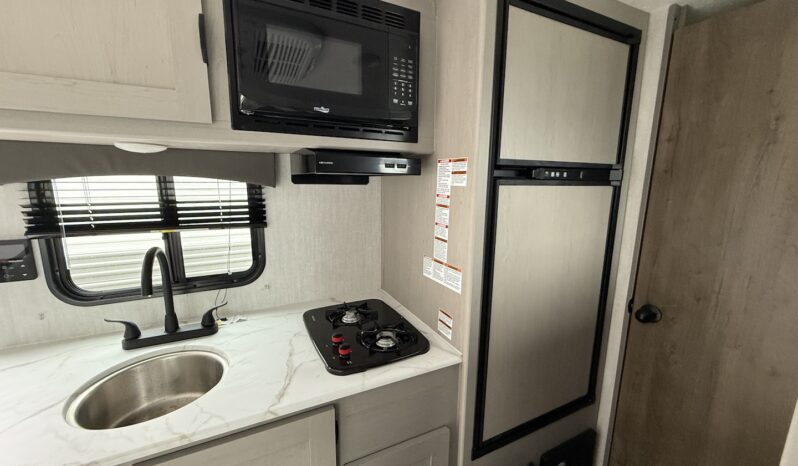 2025 Viking Saga 17BH full