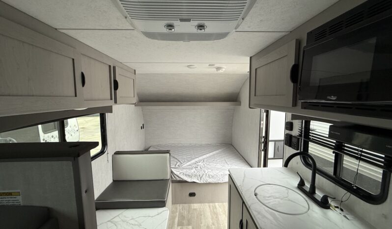 2025 Viking Saga 17BH full