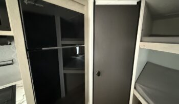 2025 Shasta Oasis 18DBL full