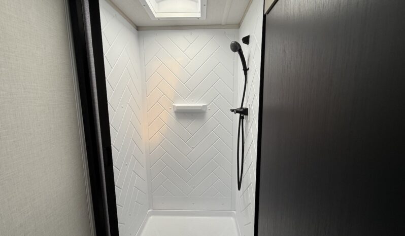 2025 Salem Hemisphere 24RDHL full