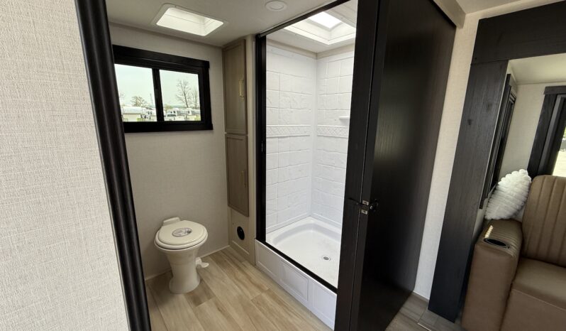 2025 Salem Hemisphere 25RBHL full