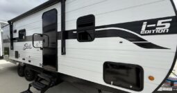 2025 Shasta Oasis I-5 526RBS