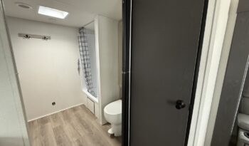 2025 Shasta Oasis I-5 526RBS full