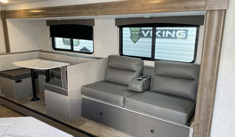 2025 Viking 262DBS full