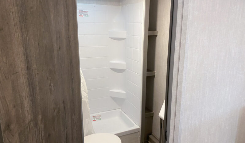 2025 Viking 262DBS full