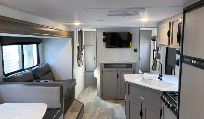 2025 Viking 262DBS full