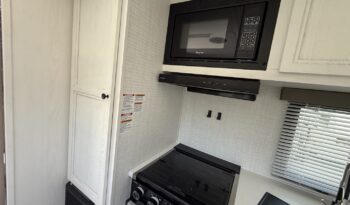 2025 Palomino Real Lite HS-1806 full