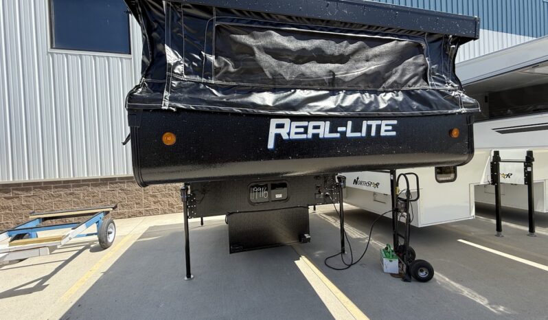 2025 Palomino Real Lite SS-1604 full