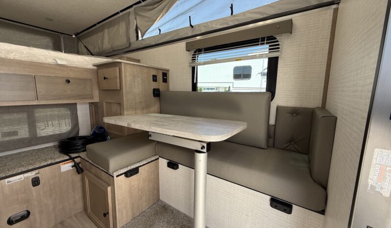 2025 Palomino Real Lite SS-1604 full