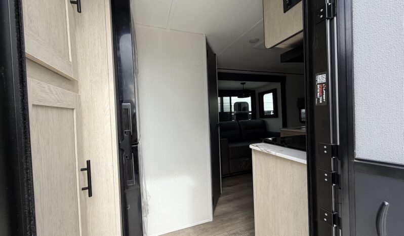 2025 Shasta Oasis 20RB full