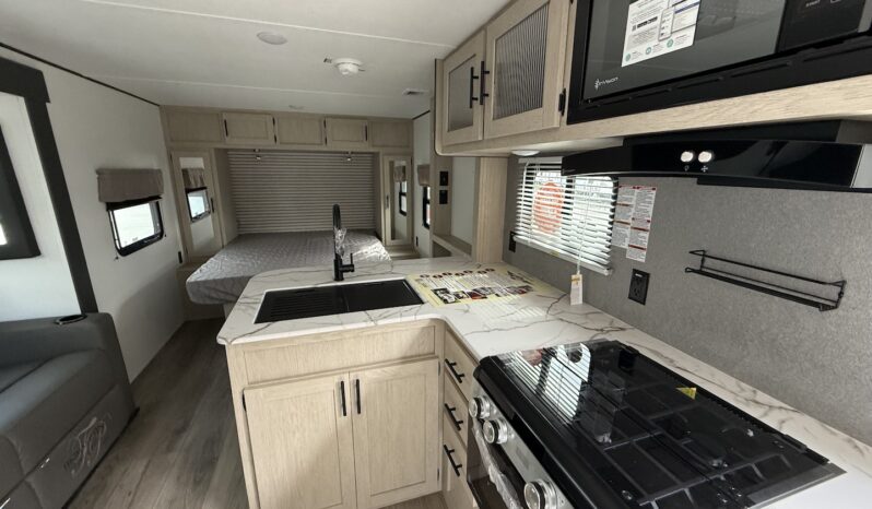 2025 Shasta Oasis 20RB full