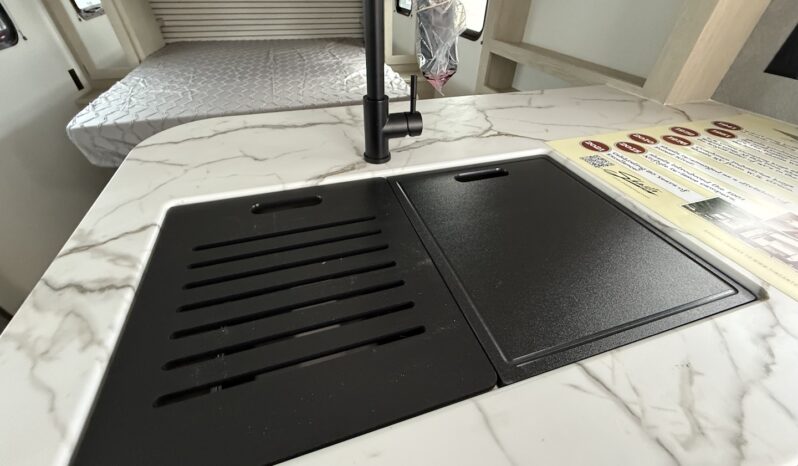 2025 Shasta Oasis 20RB full