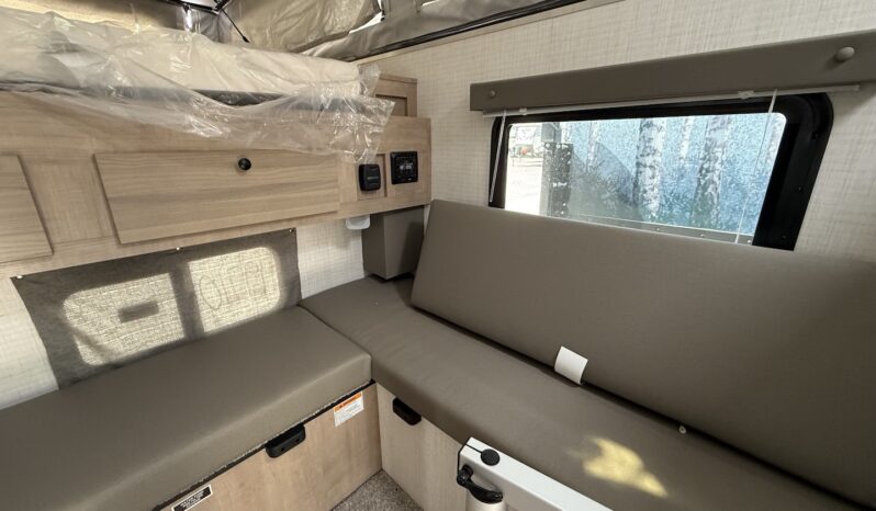 2025 Palomino Real Lite SS-1608 full