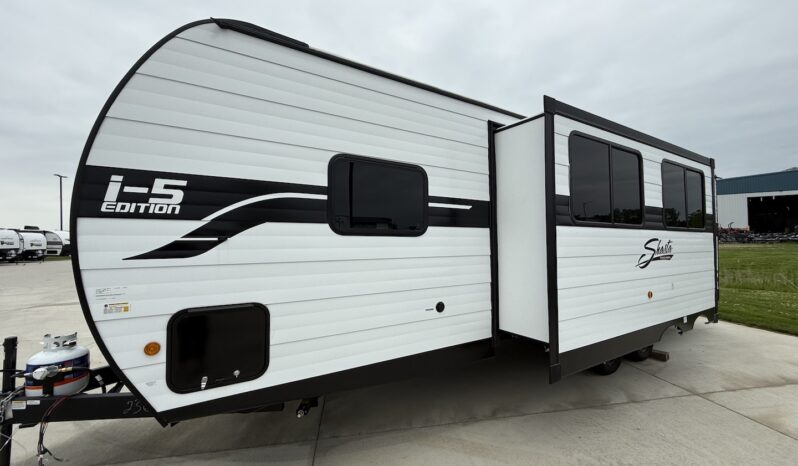 2025 Shasta Oasis I-5 526DB full