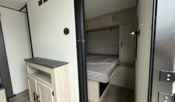 2025 Shasta Oasis I-5 526DB full