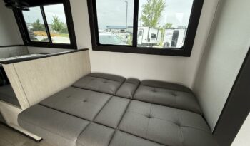 2025 Shasta Oasis I-5 526DB full