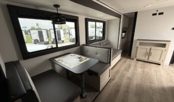 2025 Shasta Oasis I-5 526DB full