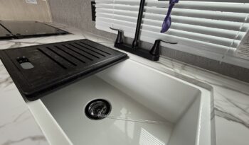 2025 Shasta Oasis I-5 526BH full