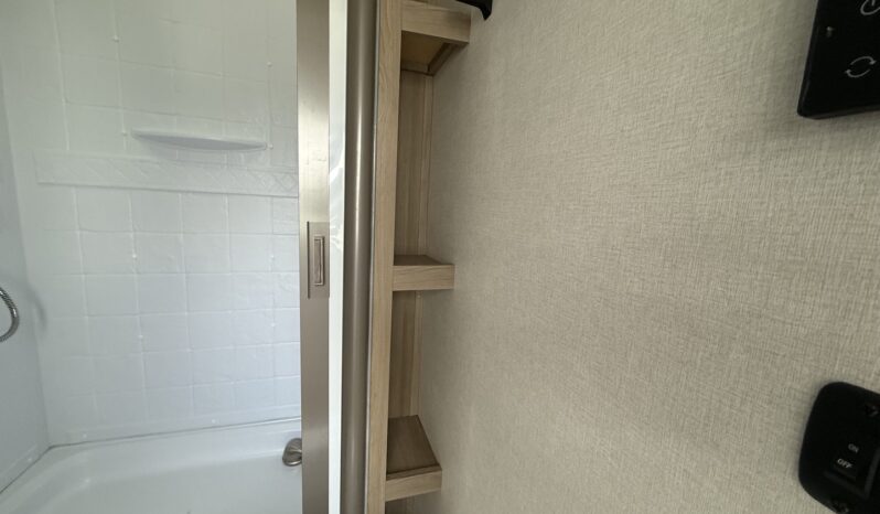 2025 Coleman 25REX full