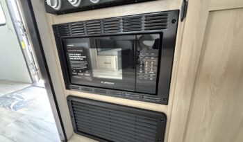 2025 Coleman 25REX full