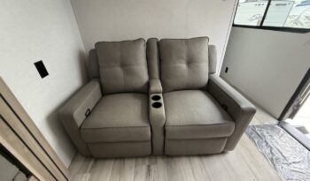 2025 Coleman 25REX full