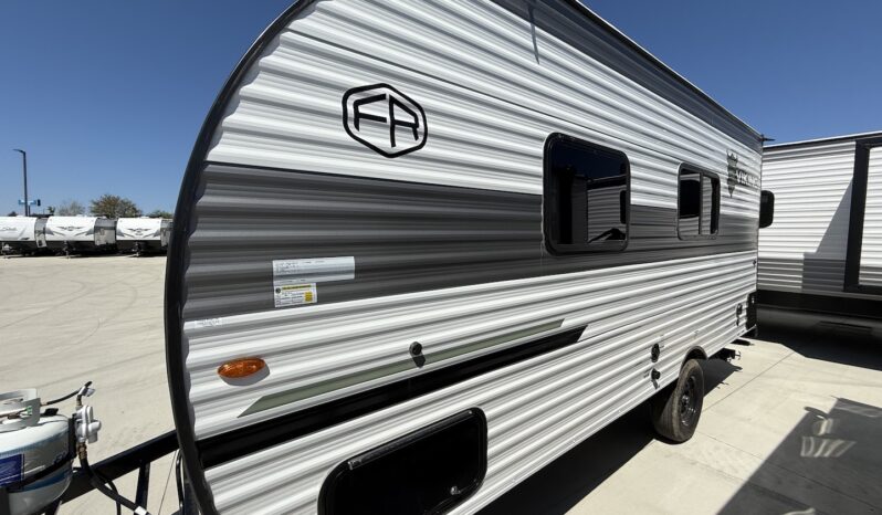 2025 Viking 17FQ full