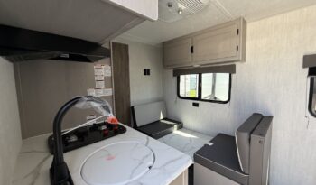 2025 Viking 17FQ full