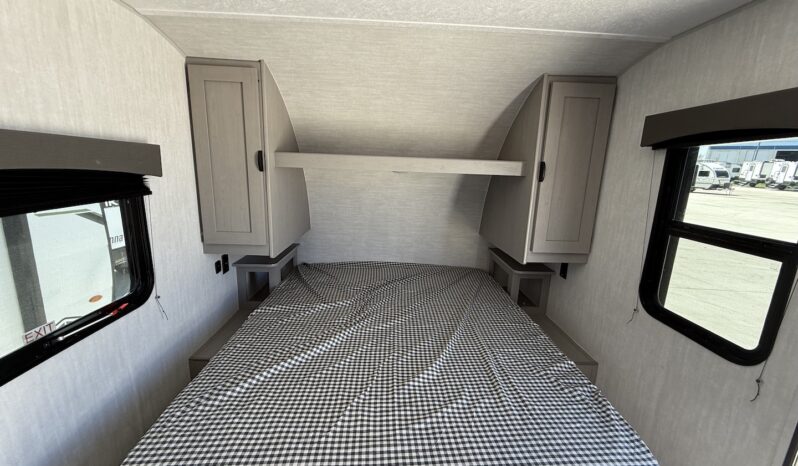 2025 Viking 17FQ full