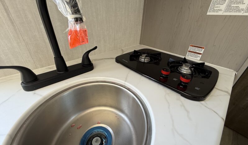 2025 Viking 17FQ full