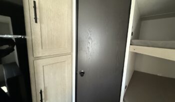 2025 Shasta Oasis I-5 526DB full