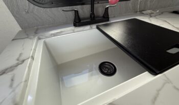 2025 Shasta Oasis I-5 526DB full